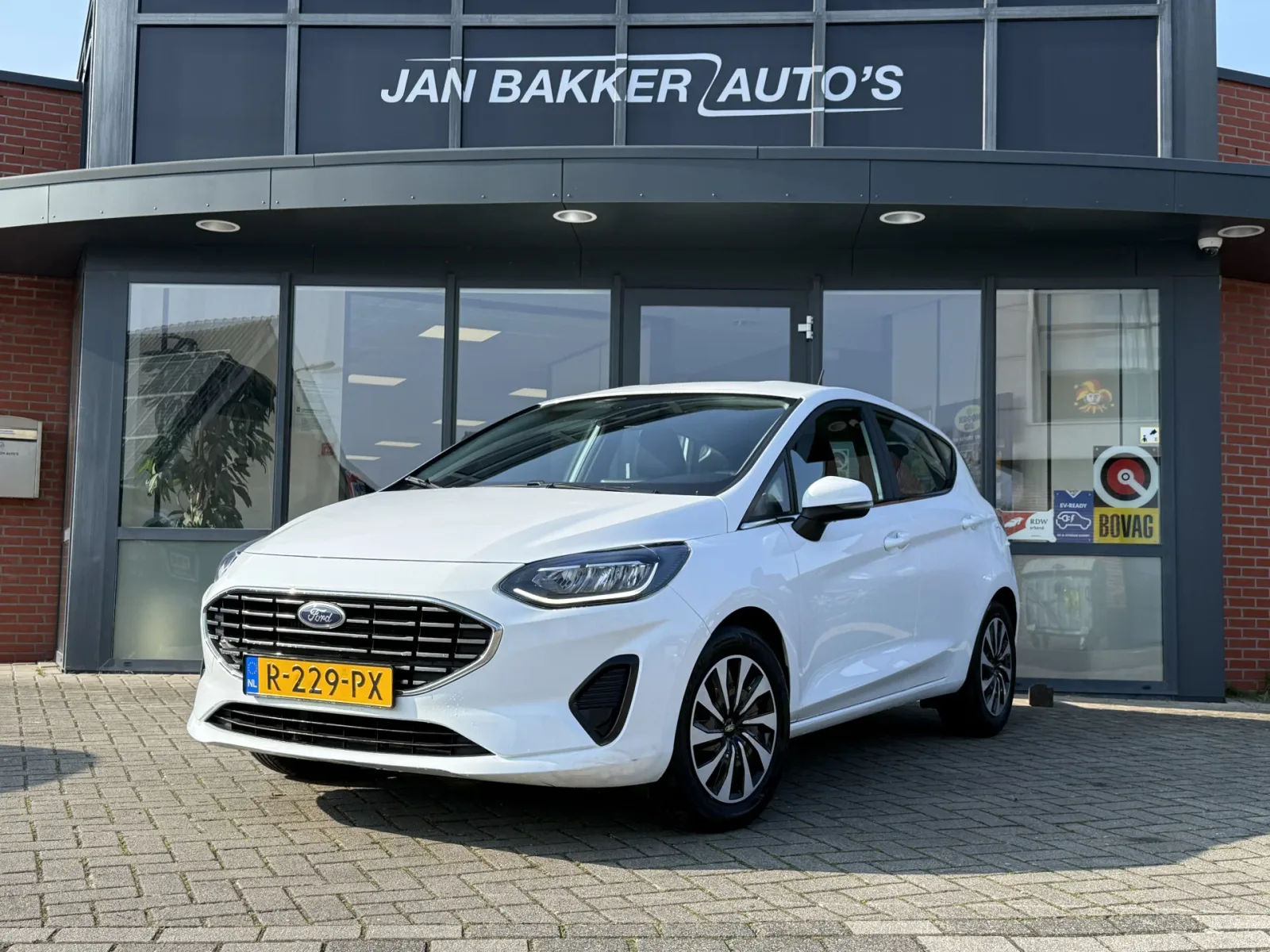 Ford Fiesta (2022) — foto 1