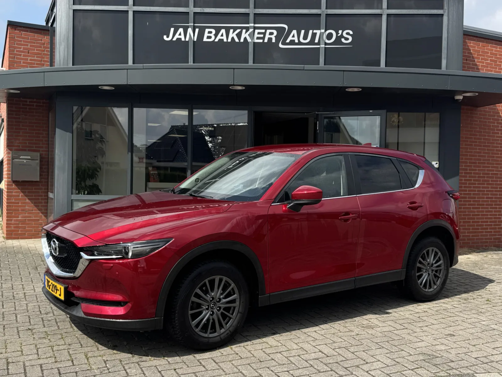 Mazda CX-5 (2018) — foto 1