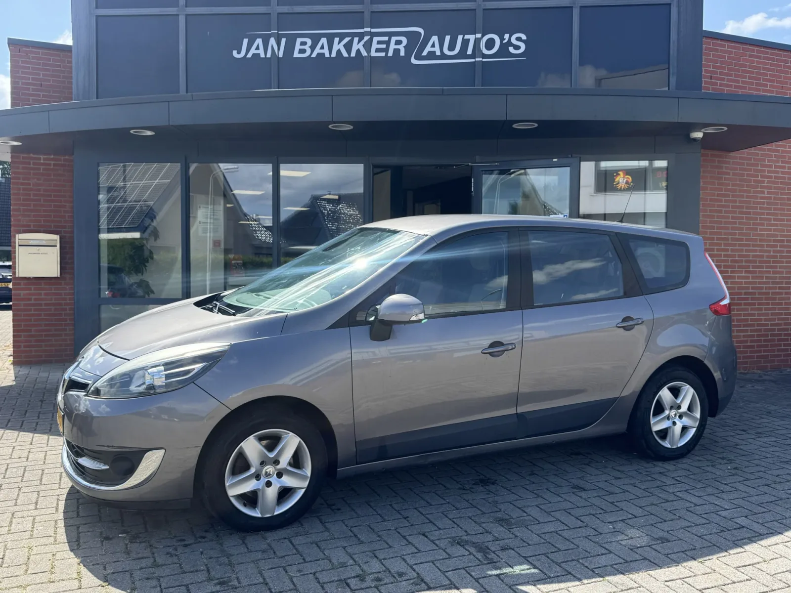 Renault Grand Scénic (2013) — foto 1