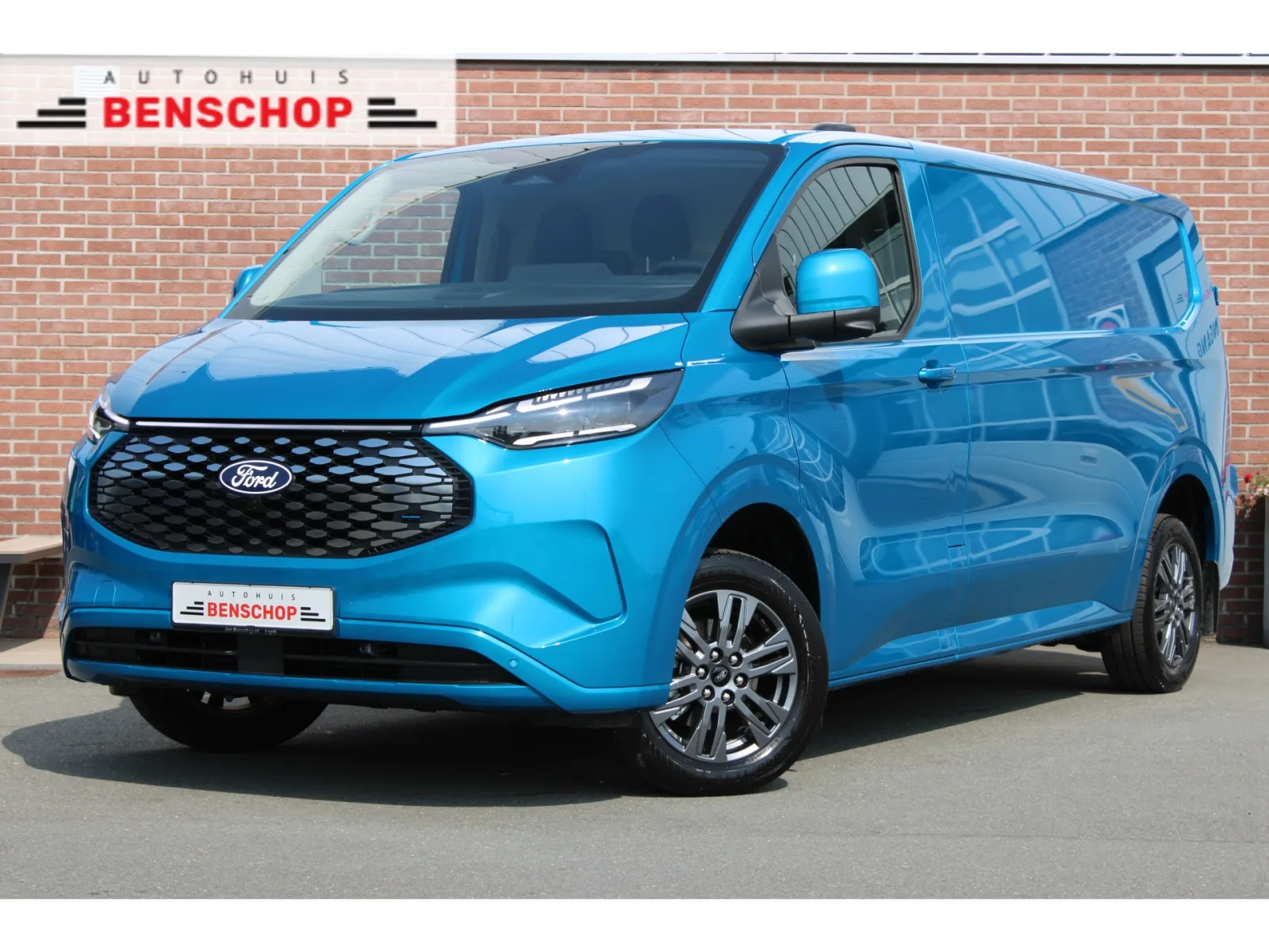 Ford E-Transit Custom (2026) — foto 1