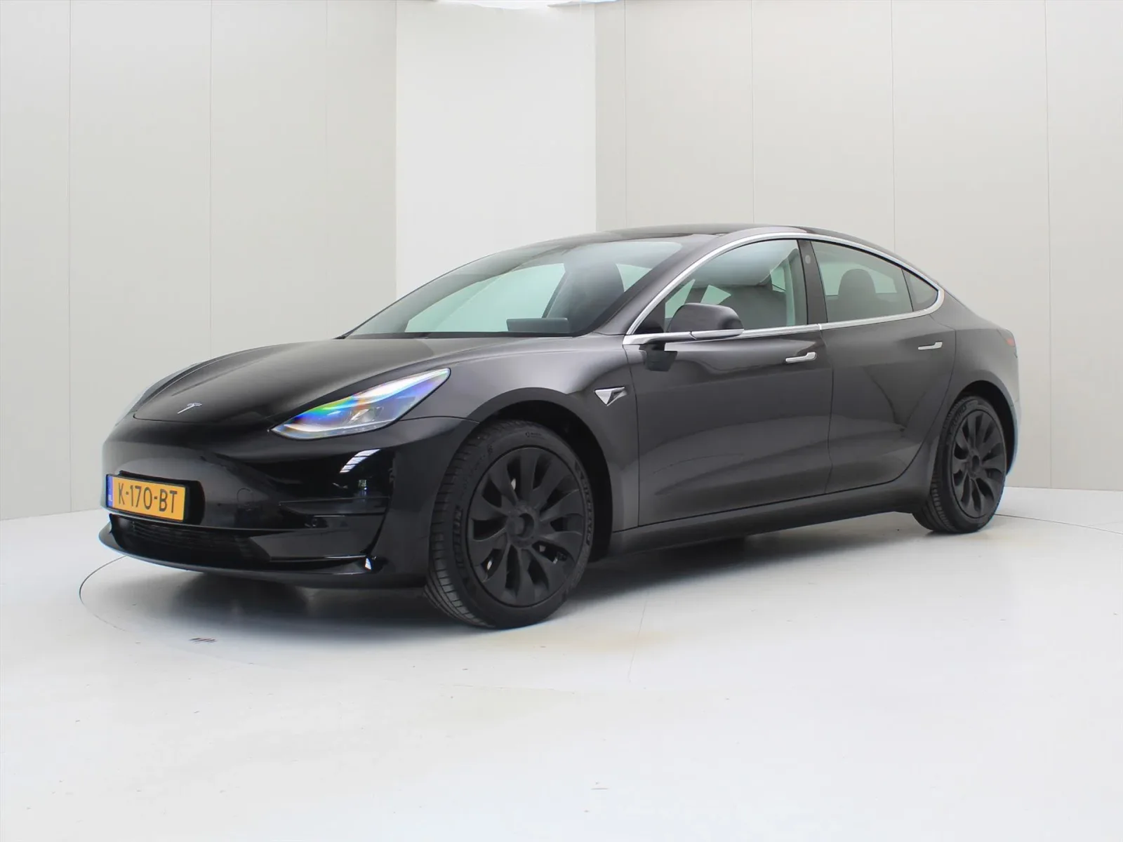 Tesla Model 3 (2020) — foto 1