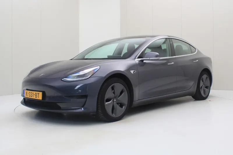 Tesla Model 3 (2020)