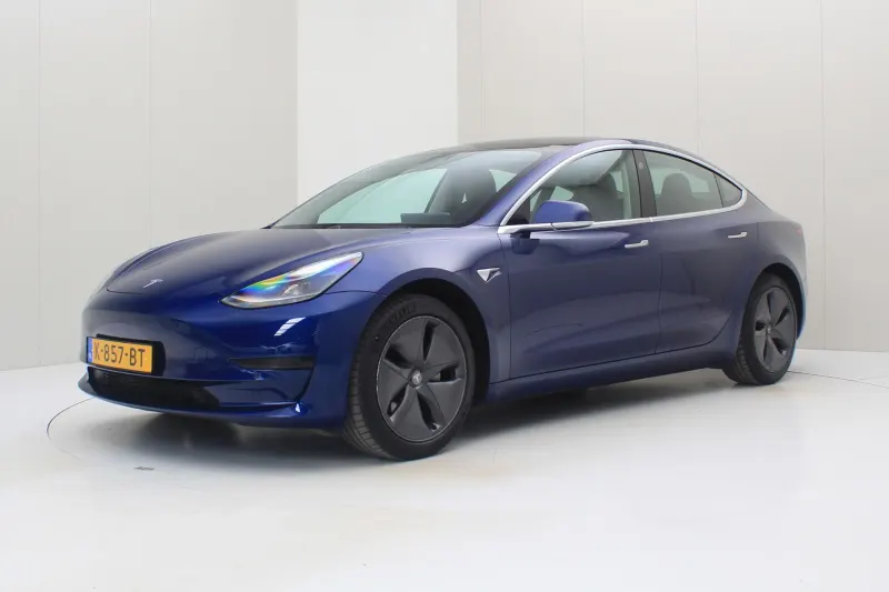 Tesla Model 3 (2020)