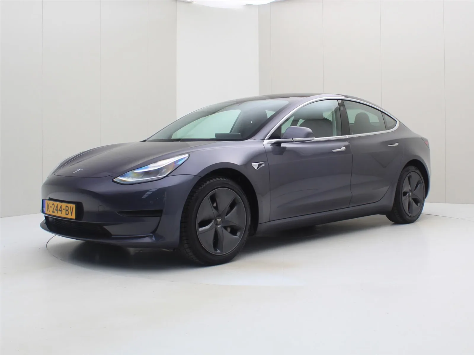 Tesla Model 3 (2020) — foto 1
