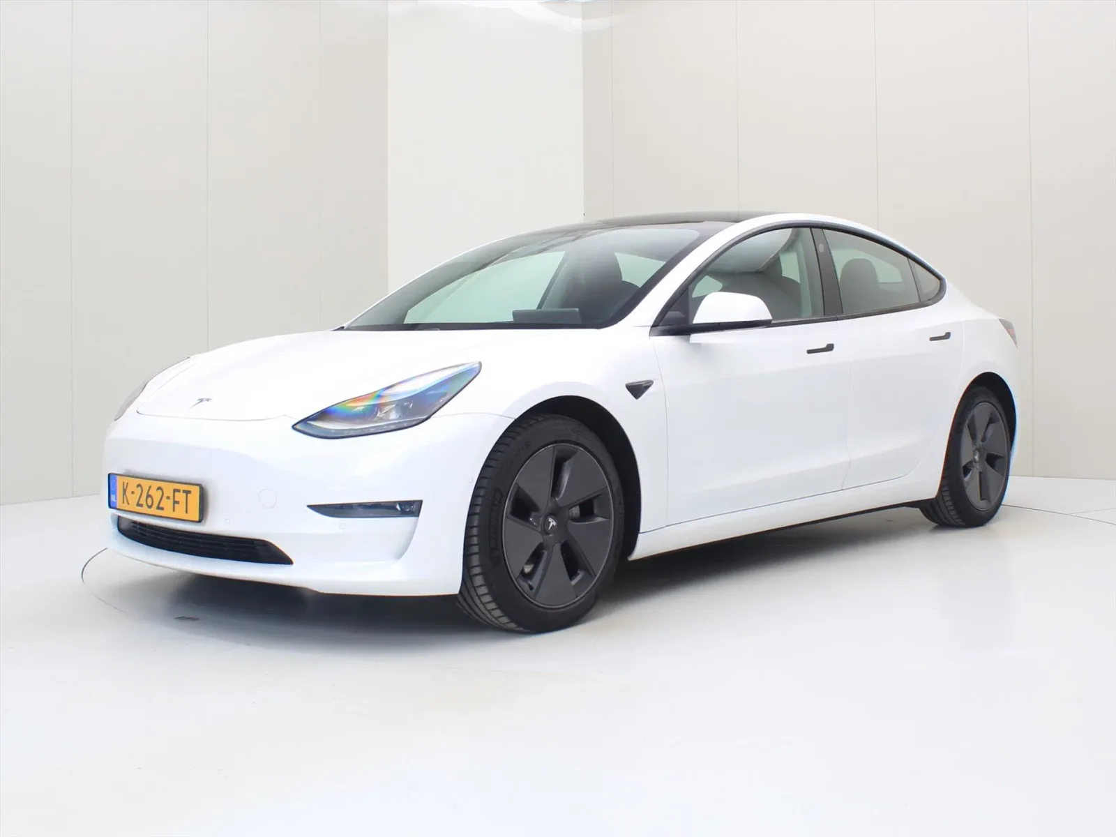 Tesla Model 3 (2020) — foto 1