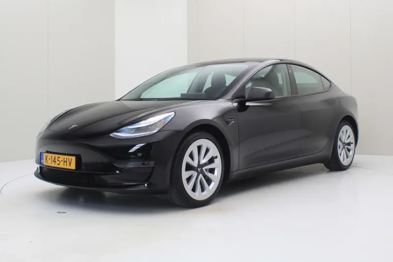 Tesla Model 3 (2020)