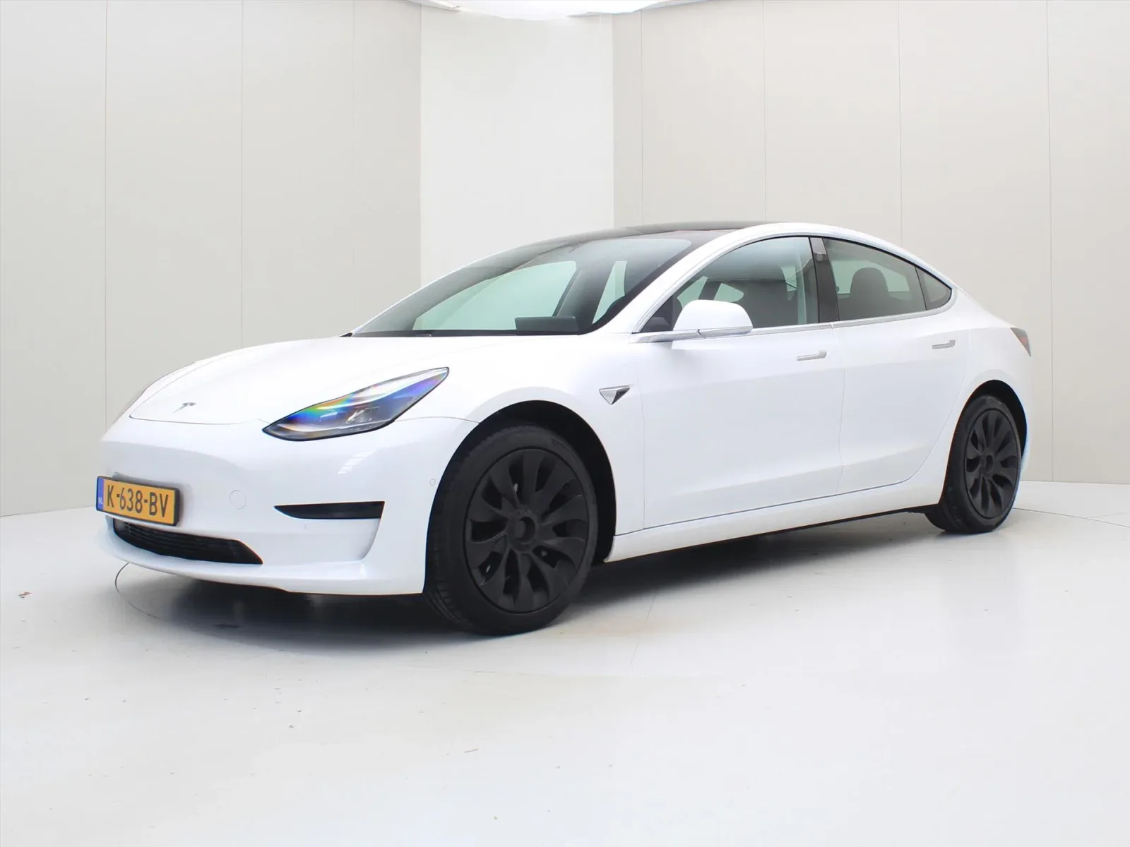 Tesla Model 3 (2020) — foto 1