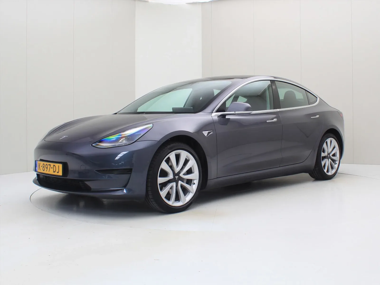 Tesla Model 3 (2020) — foto 1