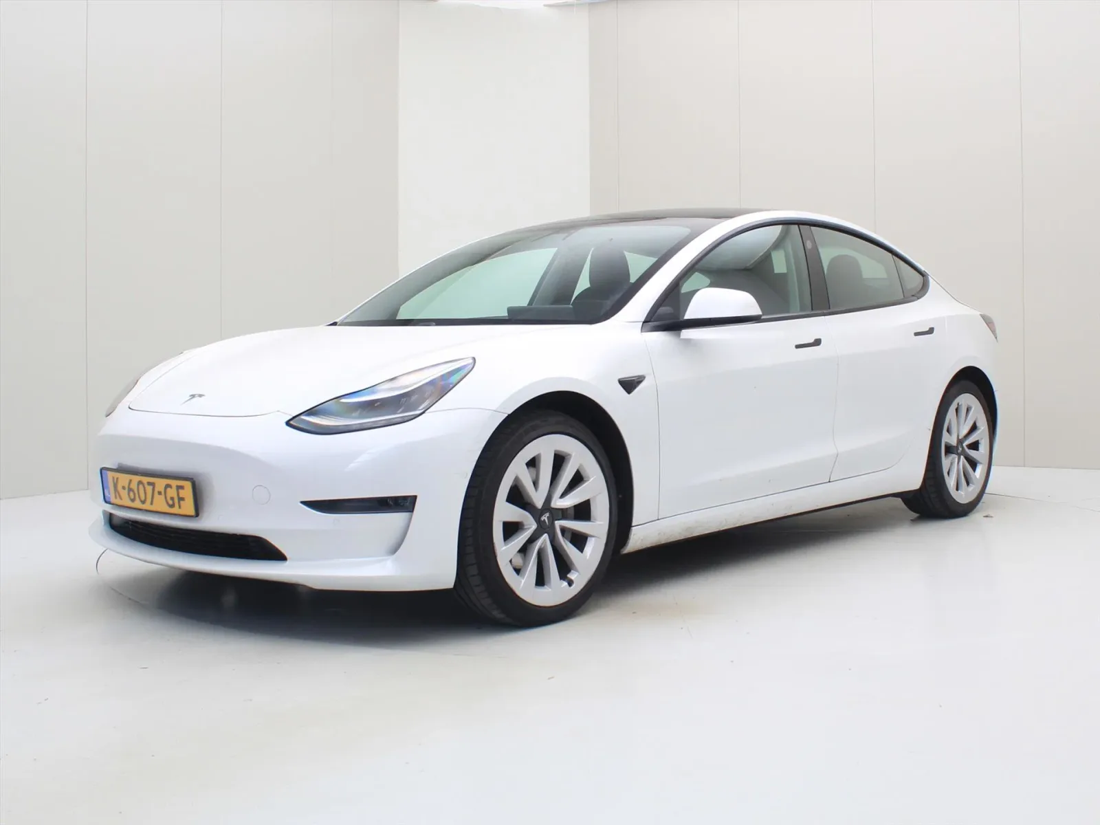 Tesla Model 3 (2020) — foto 1
