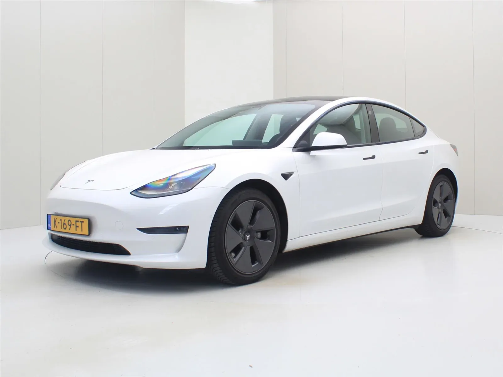 Tesla Model 3 (2020) — foto 1