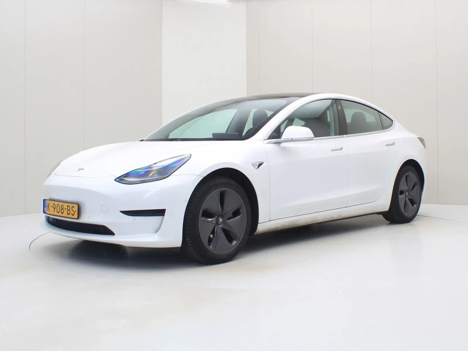 Tesla Model 3 (2020) — foto 1