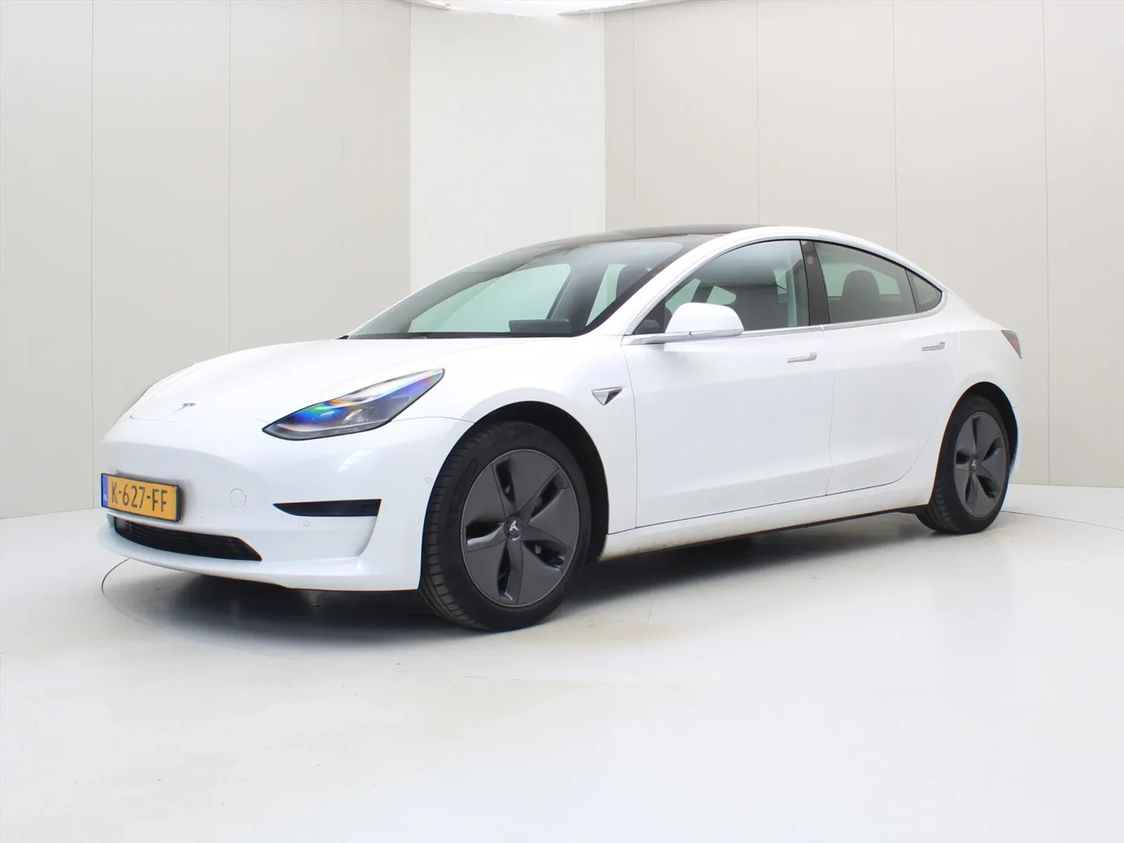 Tesla Model 3 (2020) — foto 1