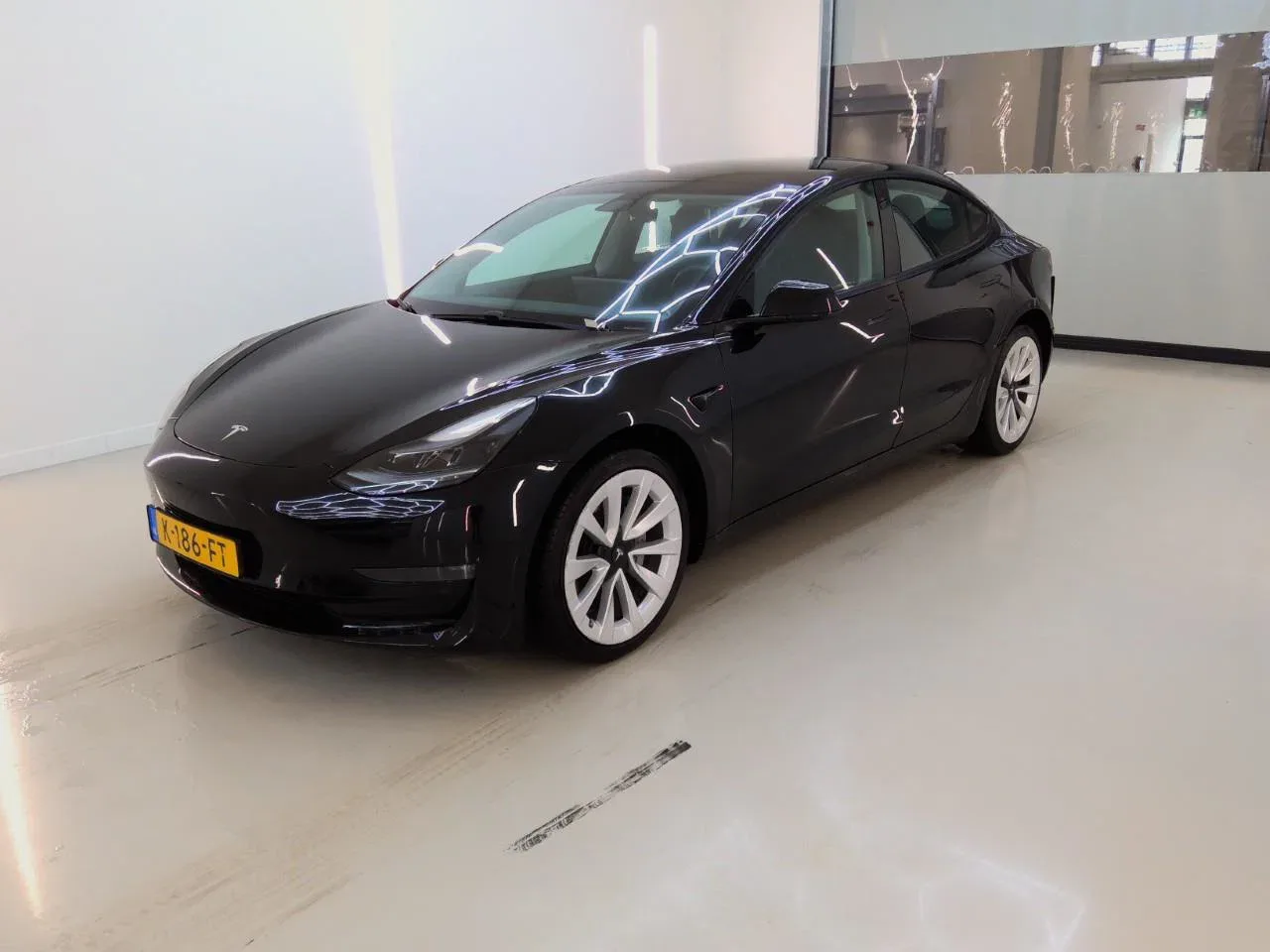 Tesla Model 3 (2020) — foto 1