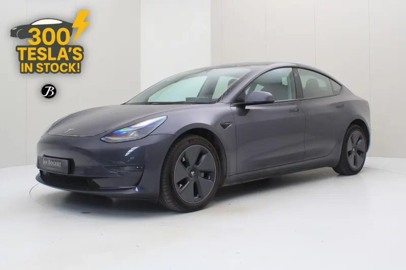 Tesla Model 3 (2022)