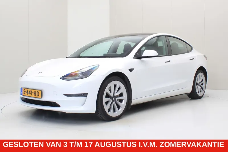 Tesla Model 3 (2022)