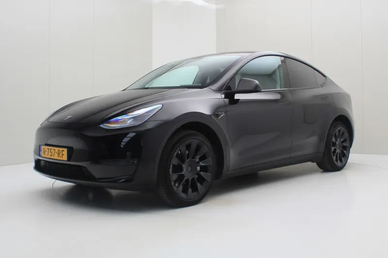 Tesla Model Y (2021)