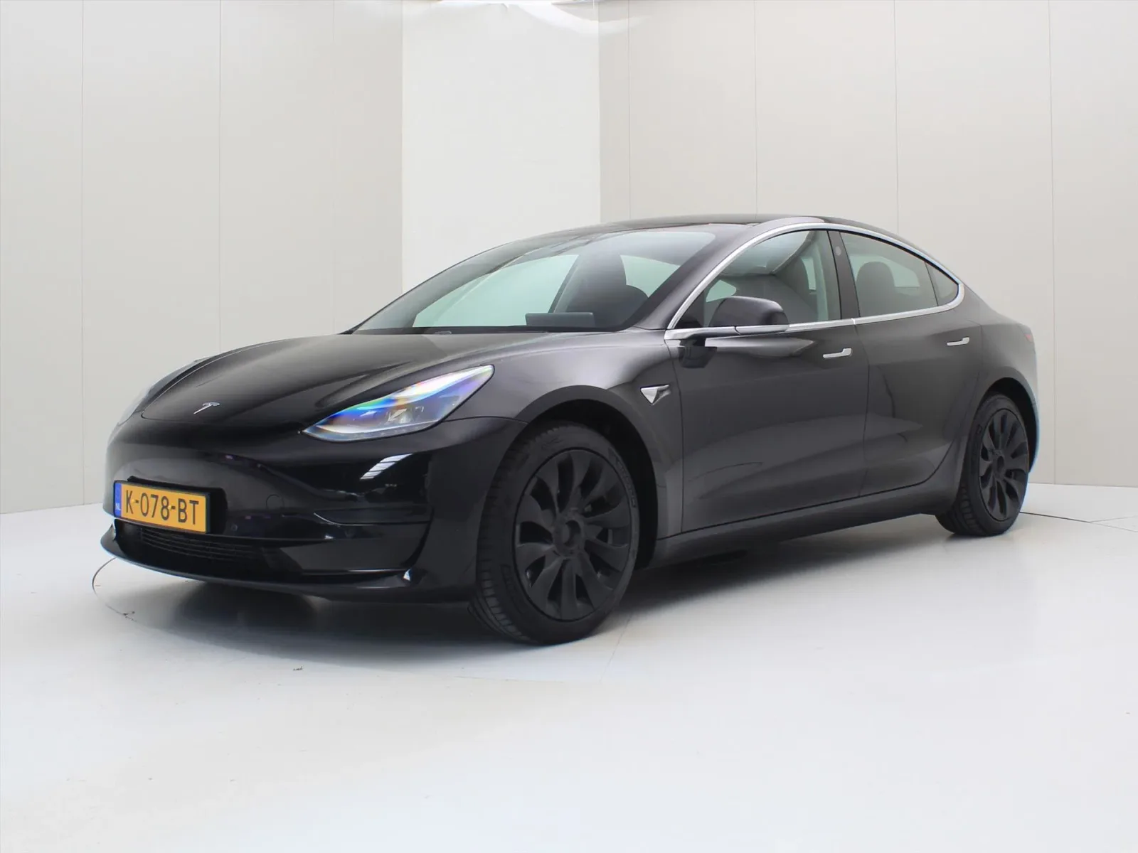 Tesla Model 3 (2020) — foto 1