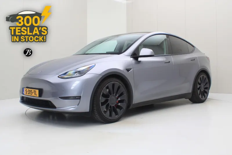 Tesla Model Y (2023)
