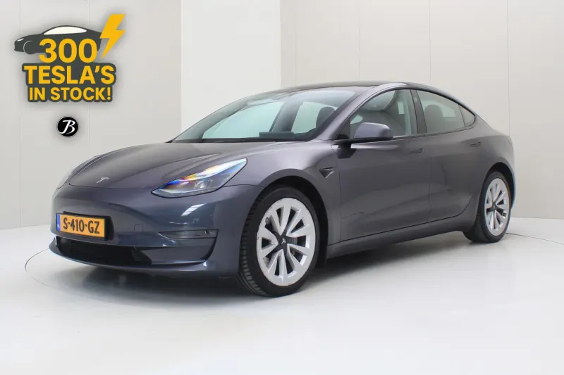 Tesla Model 3 (2022)