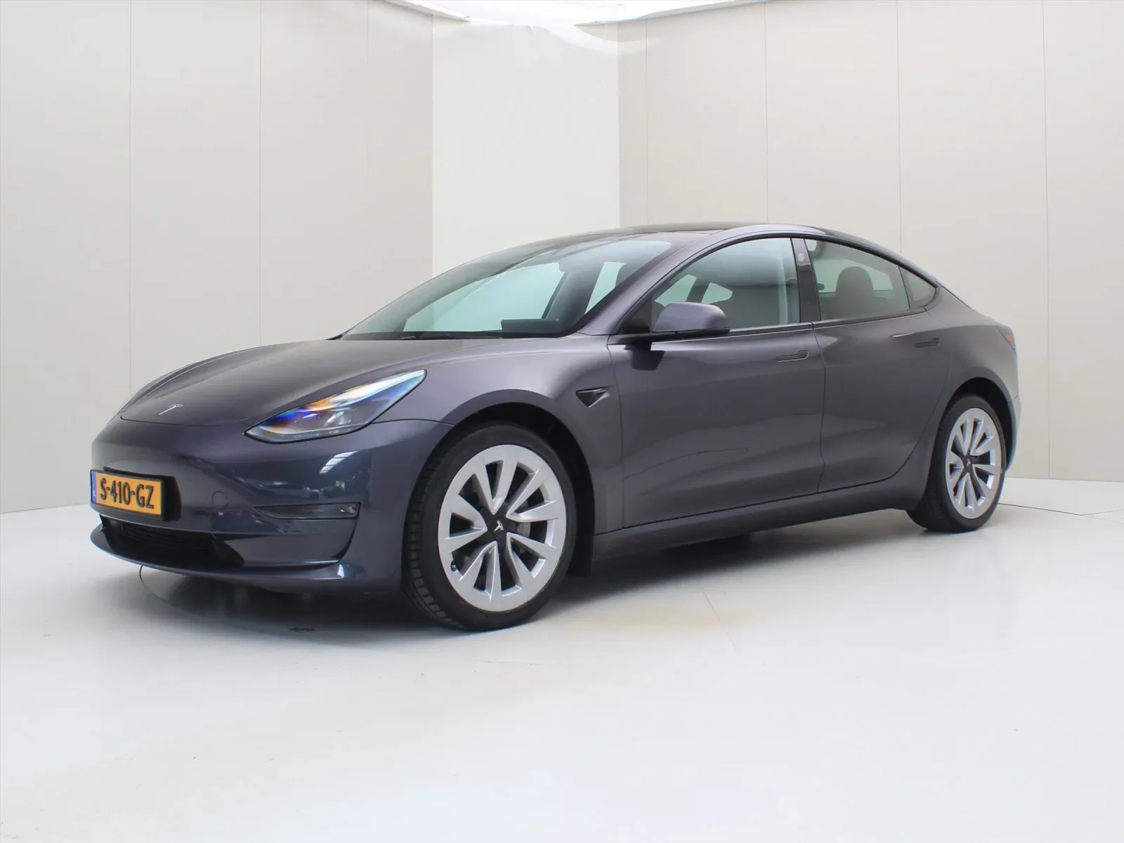 Tesla Model 3 (2022) — foto 1