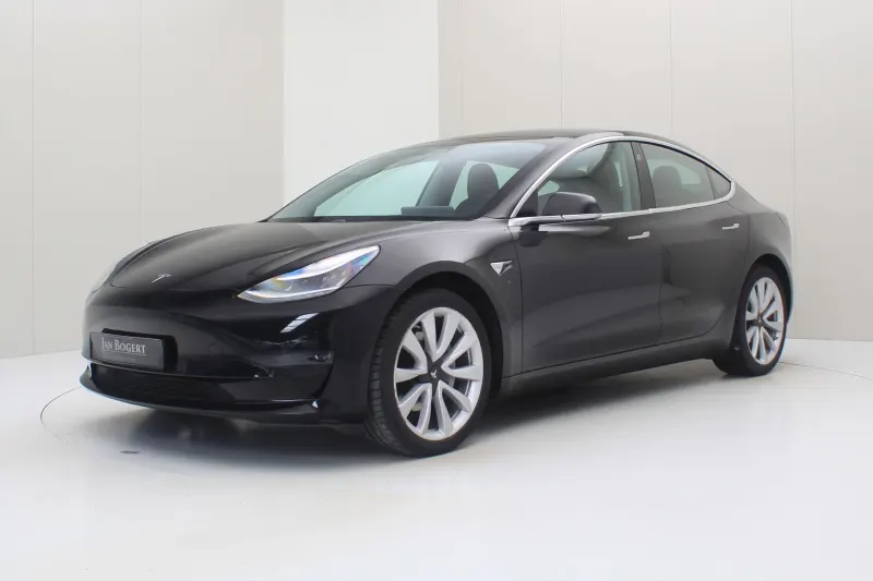Tesla Model 3 (2020)