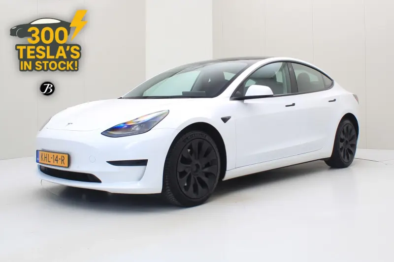 Tesla Model 3 (2022)