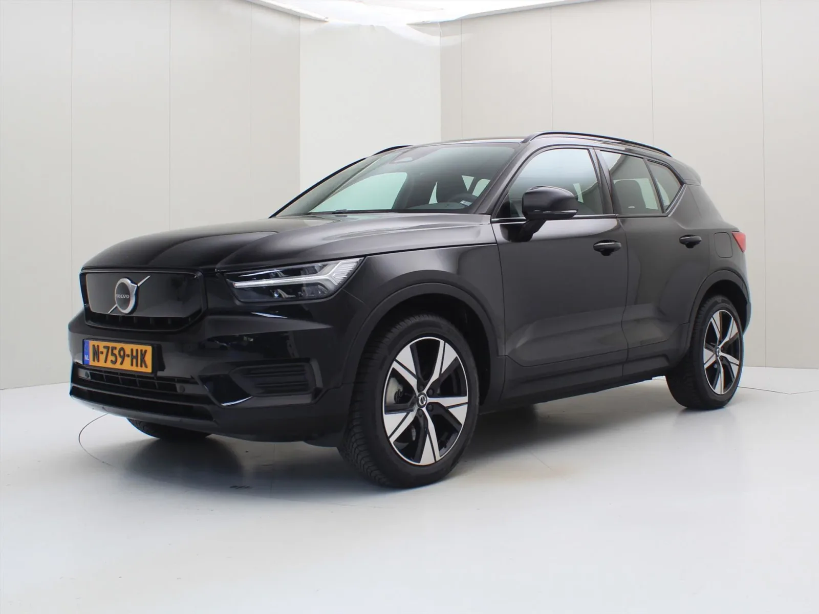 Volvo XC40 (2021) — foto 1