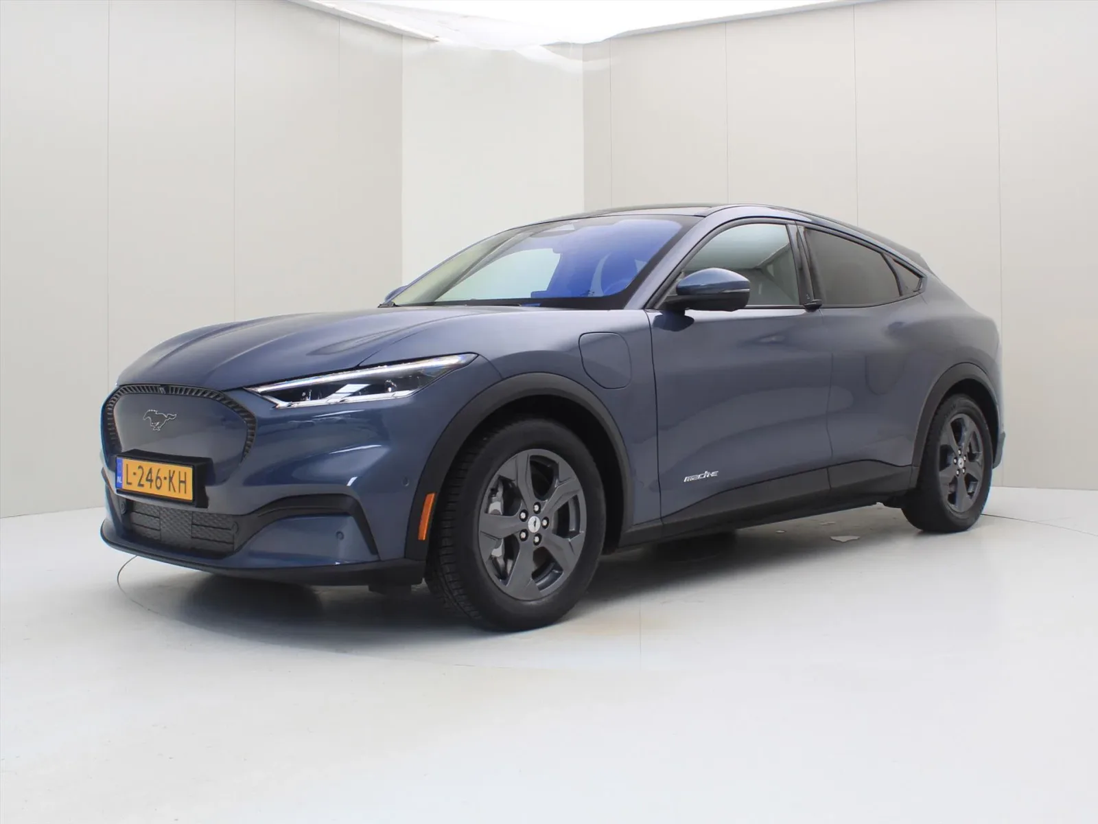 Ford Mustang (2021) — foto 1