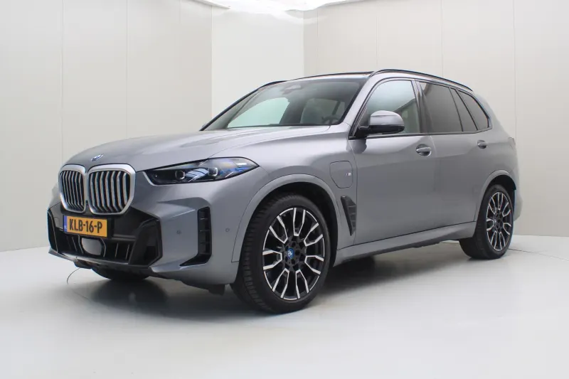 BMW X5 (2024)