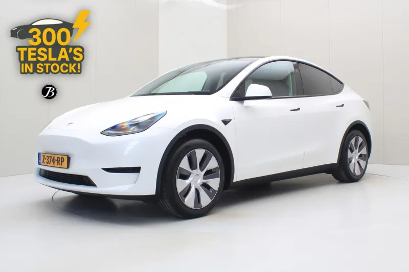 Tesla Model Y (2024)