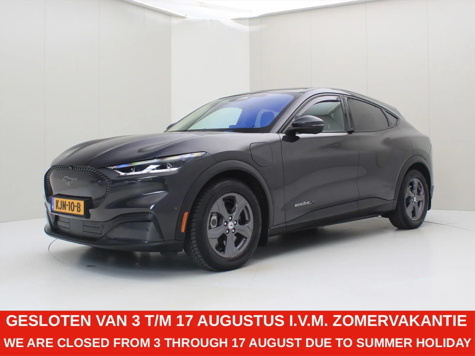 Ford Mustang (2022) — foto 1