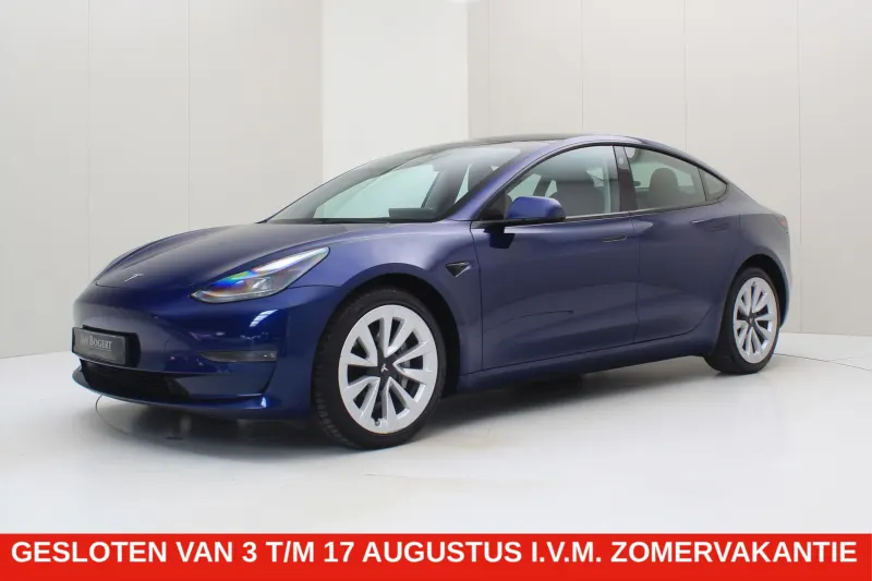 Tesla Model 3 (2022)
