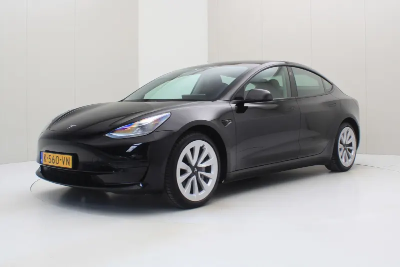 Tesla Model 3 (2021)