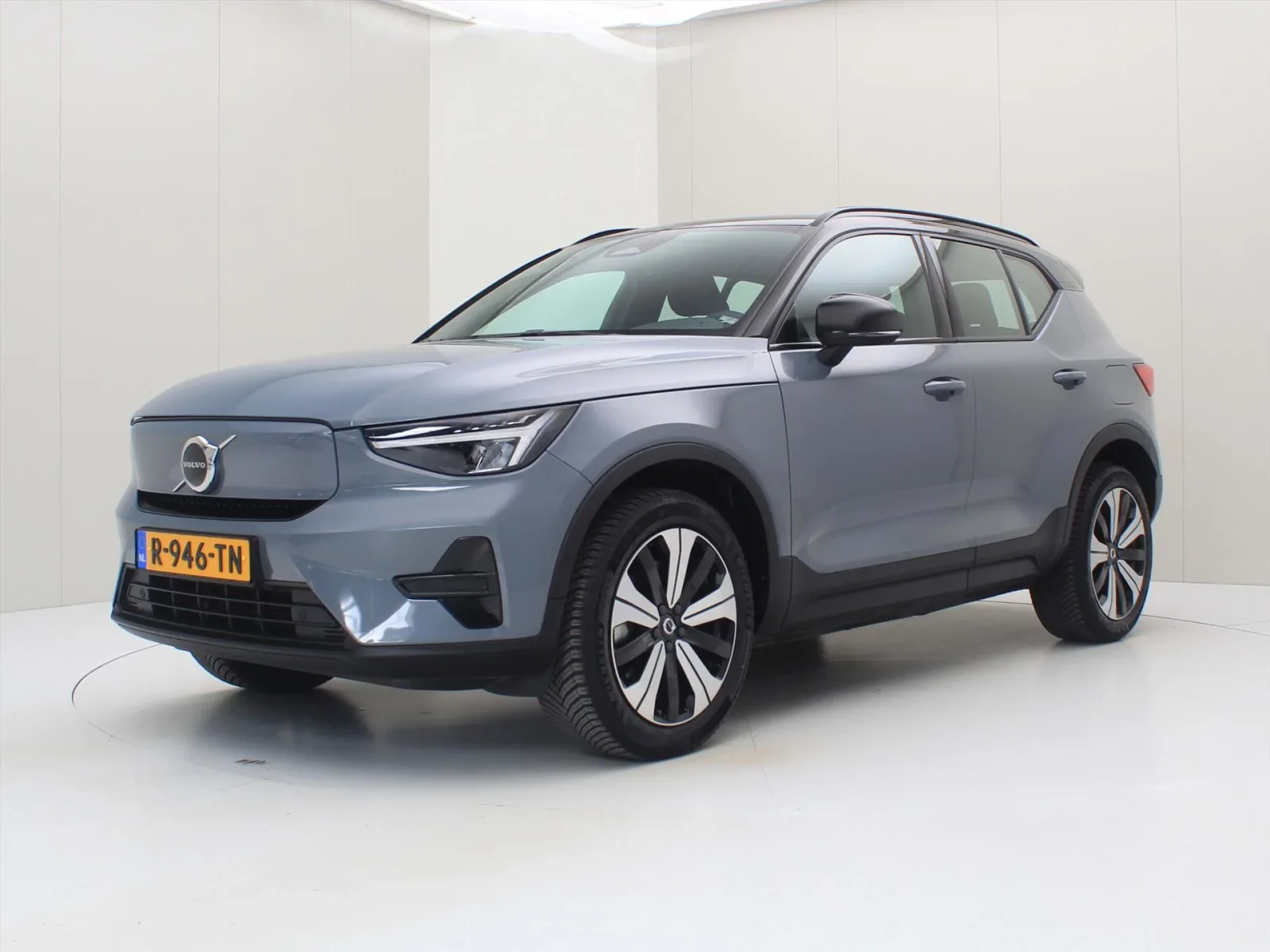Volvo XC40 (2022) — foto 1