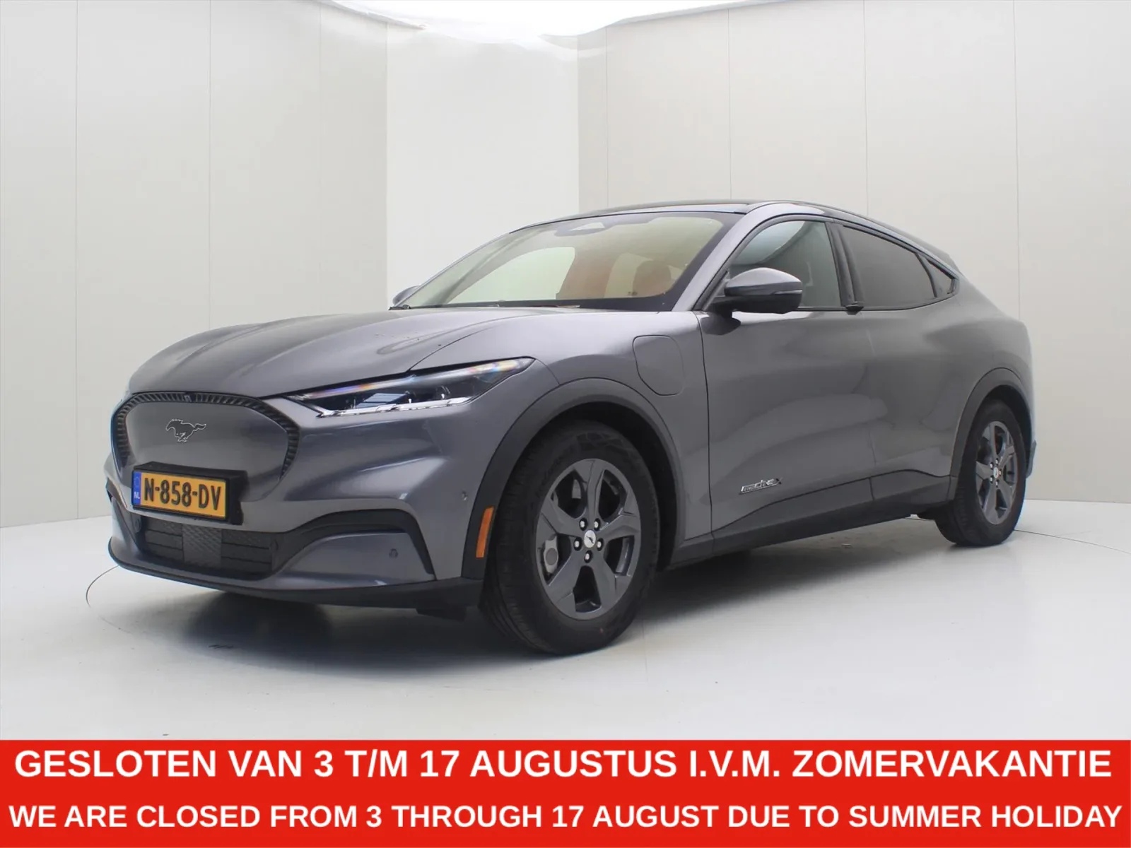 Ford Mustang (2021) — foto 1