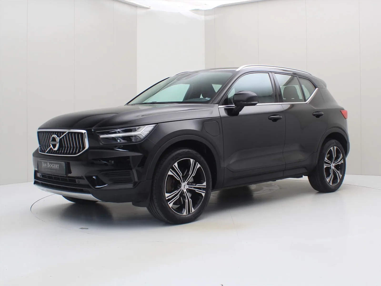 Volvo XC40 (2022) — foto 1