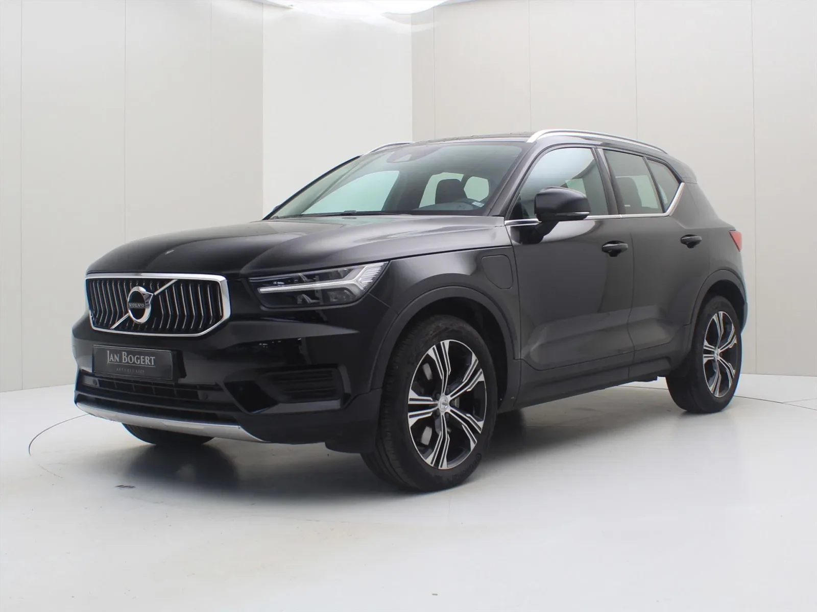 Volvo XC40 (2022) — foto 1