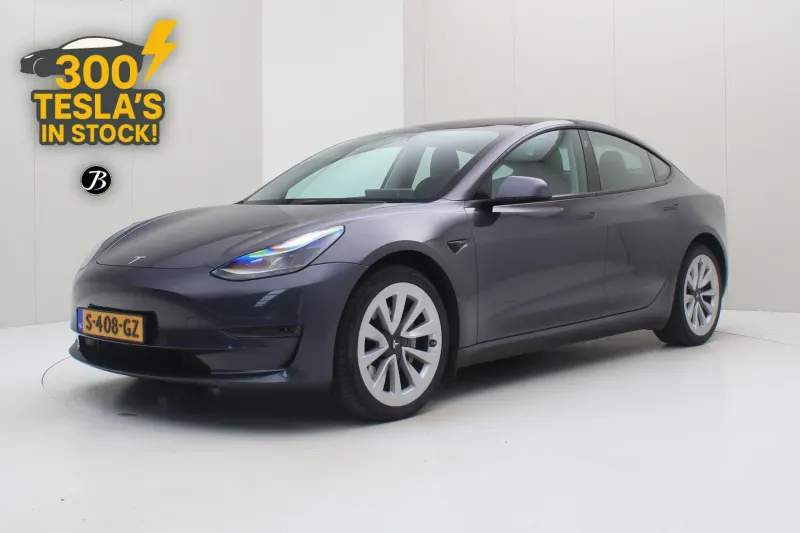 Tesla Model 3 (2022)