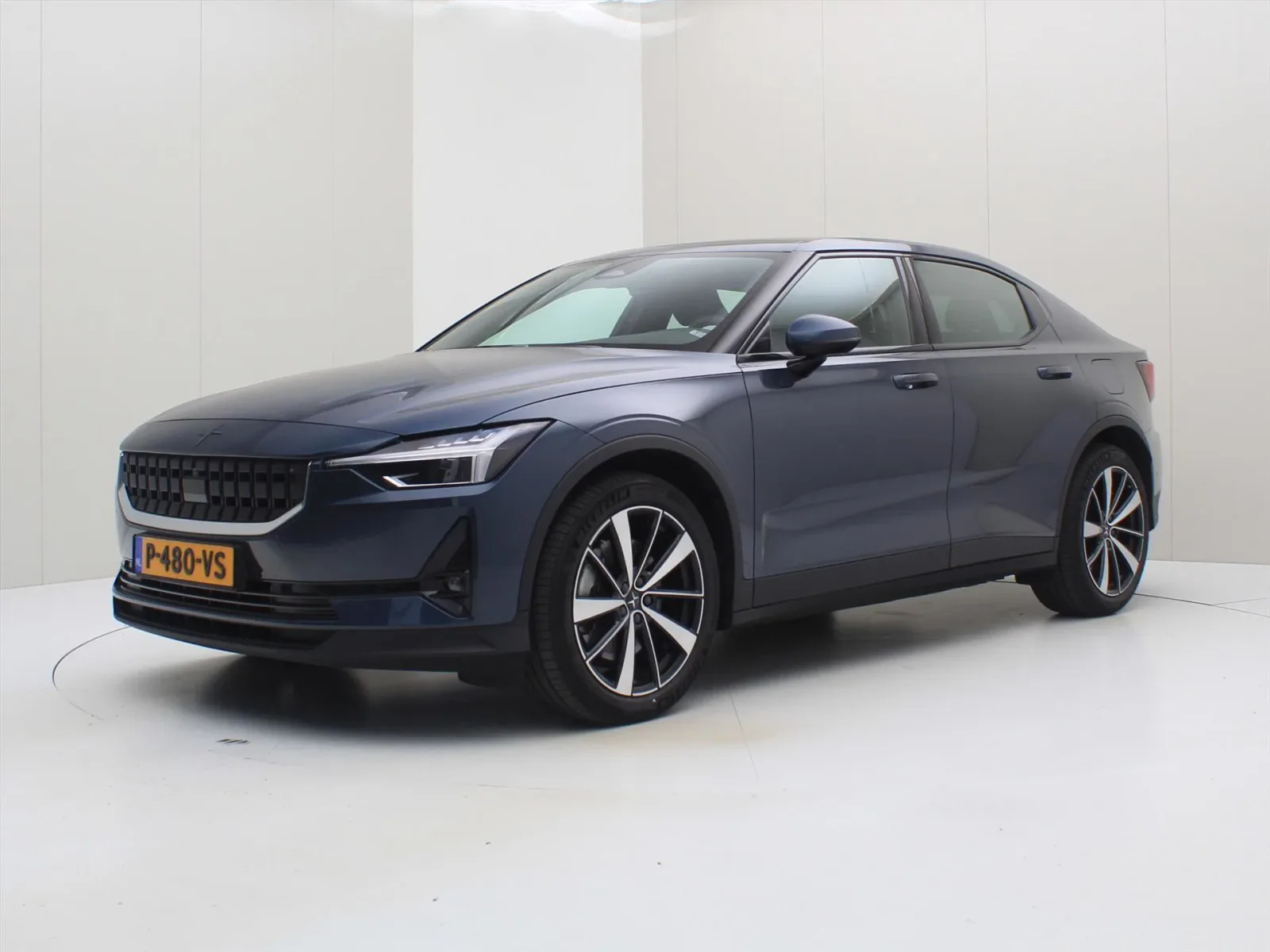 Polestar 2 (2022) — foto 1