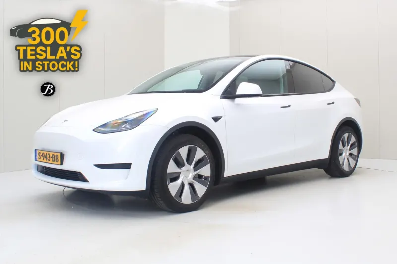 Tesla Model Y (2022)