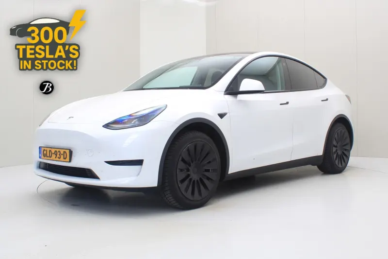 Tesla Model Y (2023)