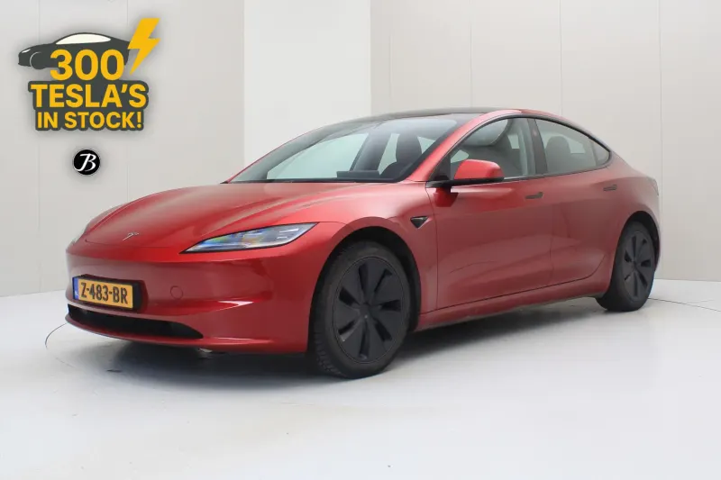 Tesla Model 3 (2024)