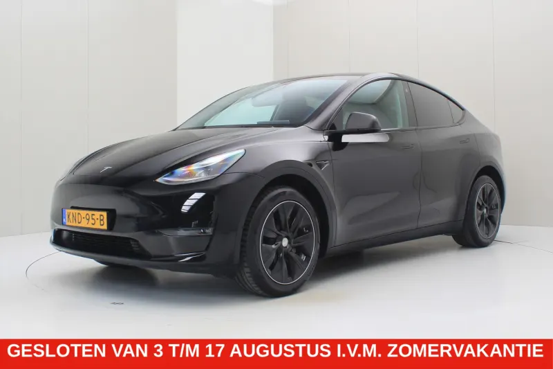 Tesla Model Y (2023)