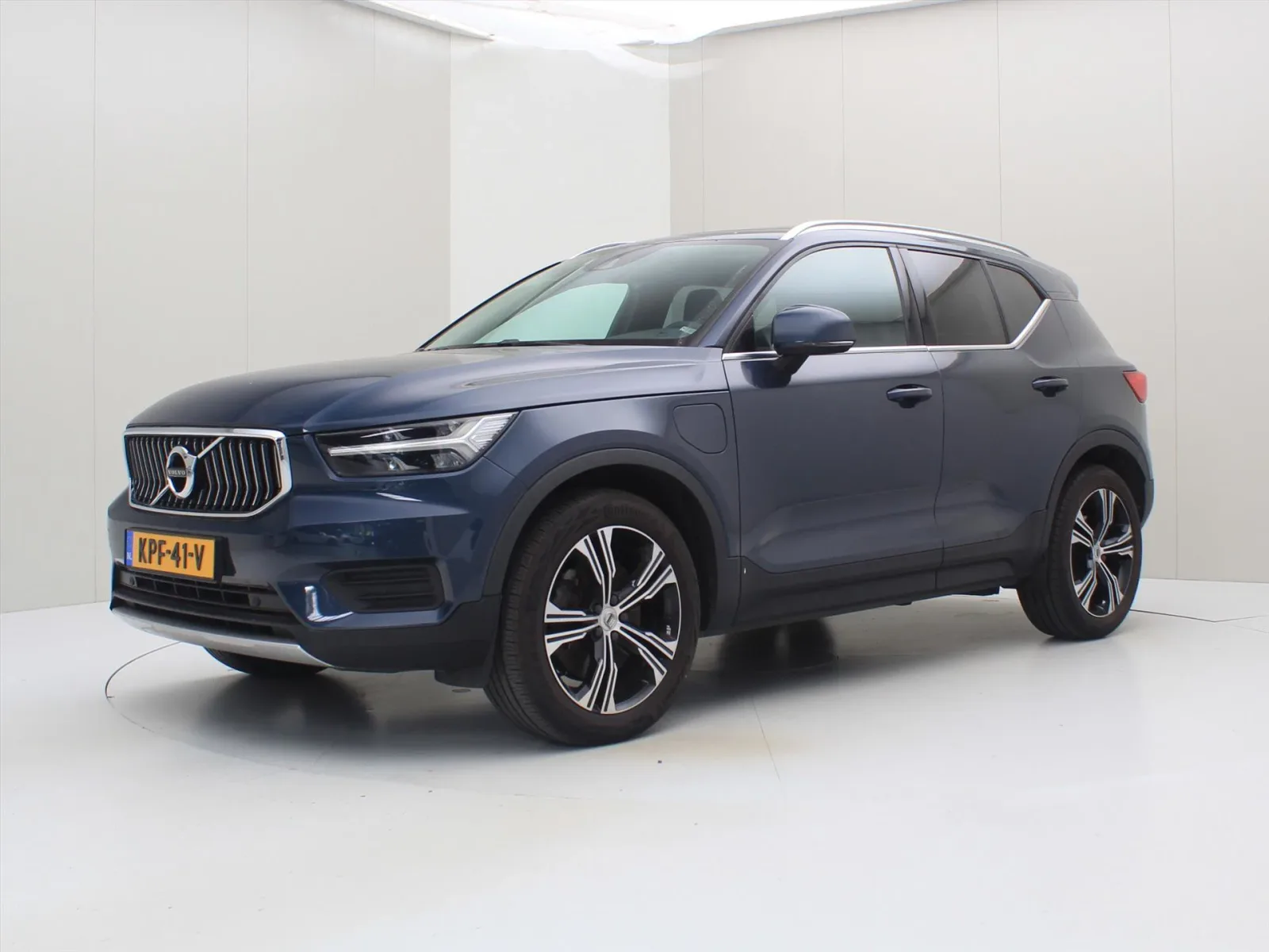 Volvo XC40 (2021) — foto 1