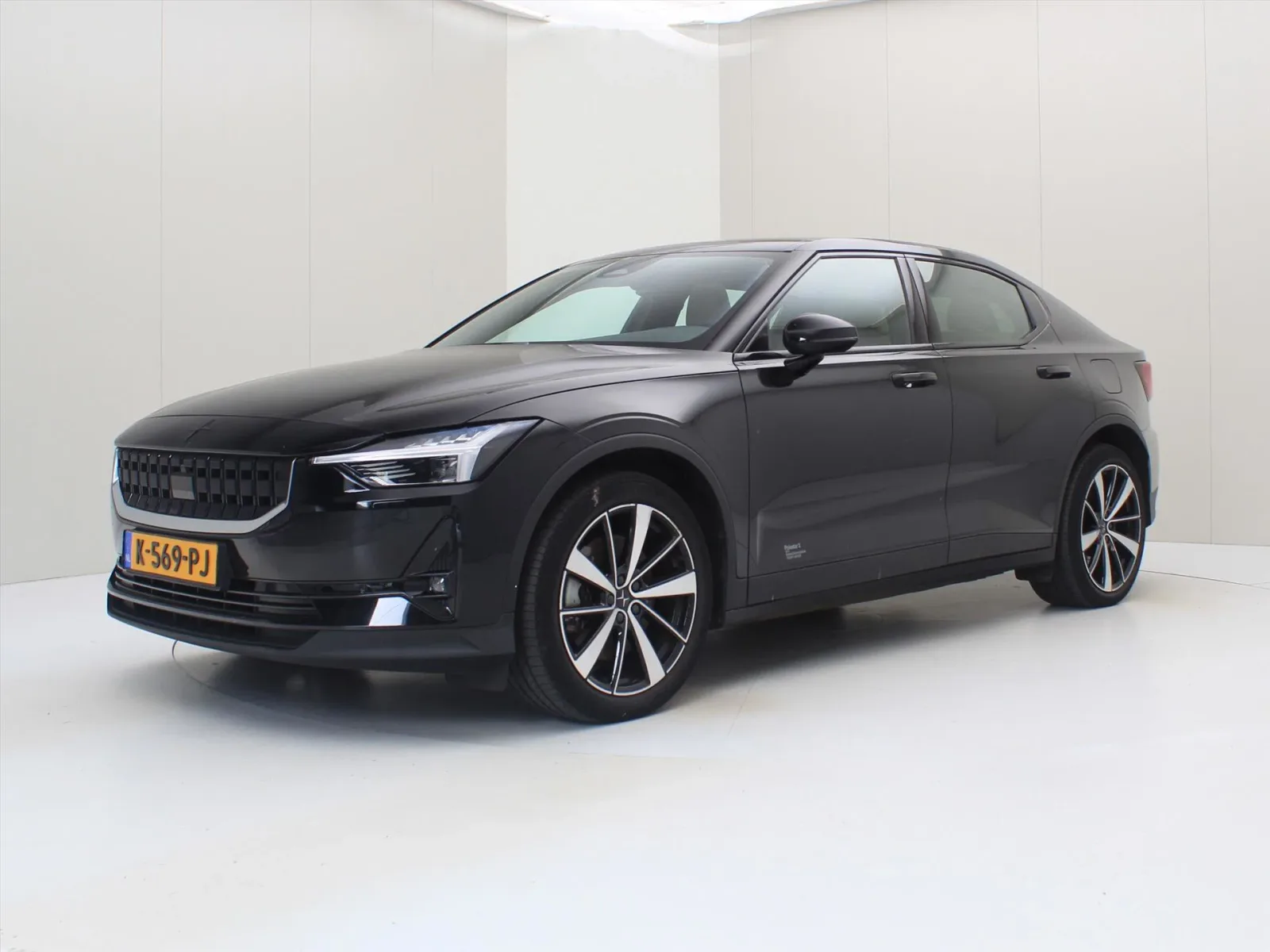 Polestar 2 (2021) — foto 1