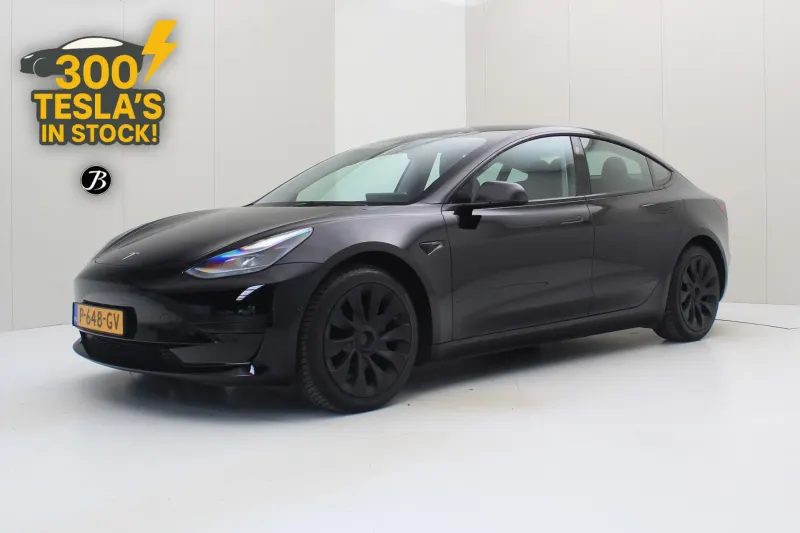 Tesla Model 3 (2022)