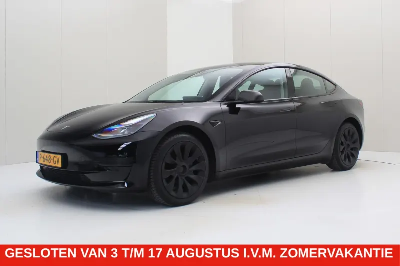 Tesla Model 3 (2022)