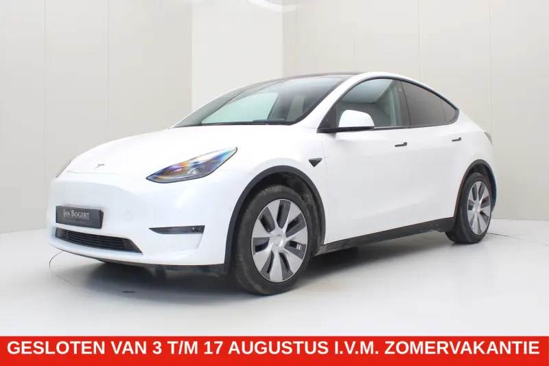 Tesla Model Y (2022)