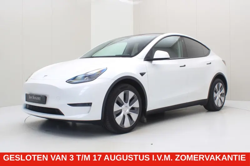 Tesla Model Y (2023)