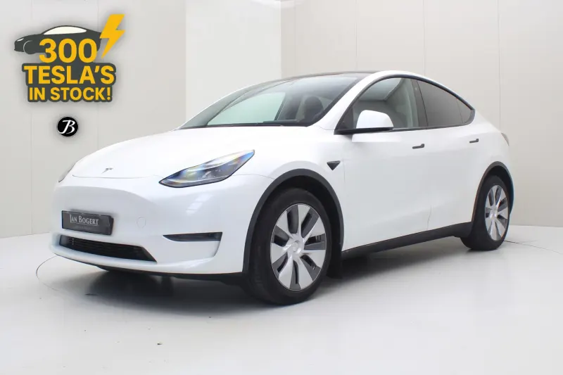 Tesla Model Y (2022)